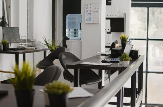 Tips for Decorating Earthy Tones for Your Workspace with a Touch of Dubai Elegance